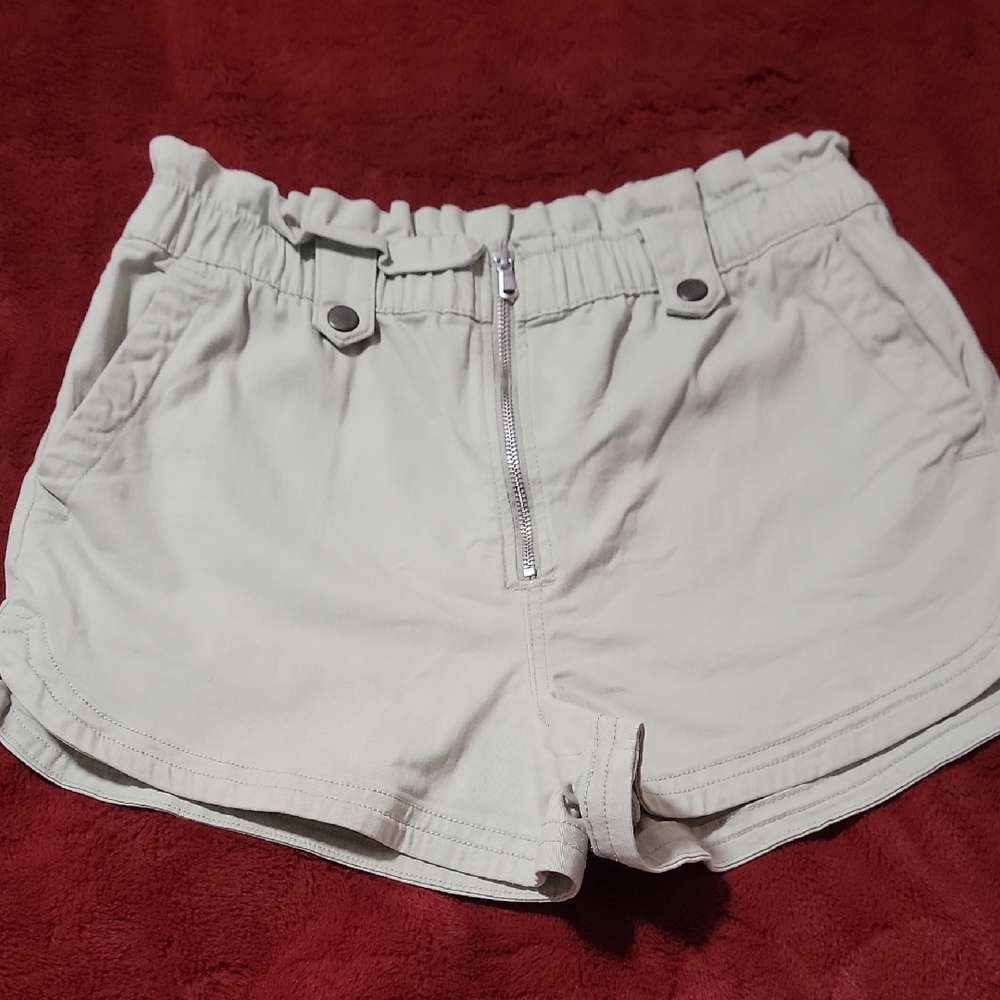 Celebrity Pink Cream High-Waist Paperbag Shorts with Front Zip